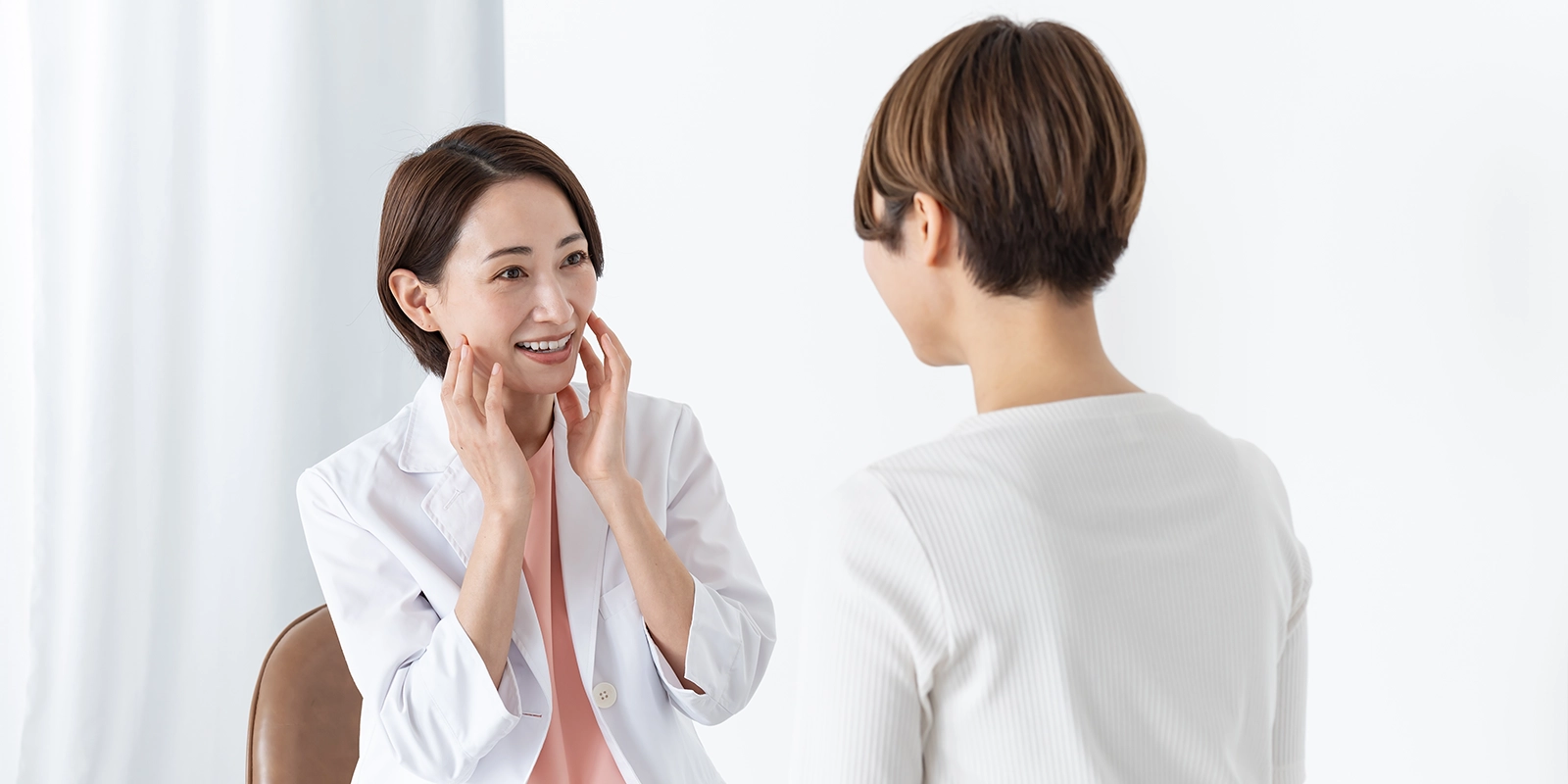 外傷や急性症状への対応と、治療後の長期的なフォローアップ